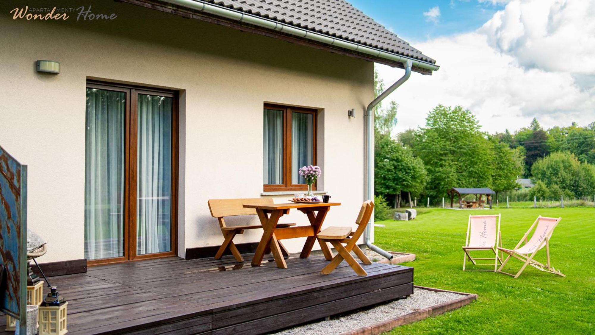 מיז'לקוויצה Apartamenty Czerwony Dworek - Duzy Teren Zielony, Plac Zabaw, Miejsce Na Grilla I Staw Z Mozliwoscia Wedkowania, Boisko מראה חיצוני תמונה