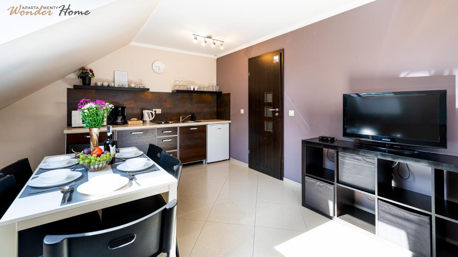 מיז'לקוויצה Apartamenty Czerwony Dworek - Duzy Teren Zielony, Plac Zabaw, Miejsce Na Grilla I Staw Z Mozliwoscia Wedkowania, Boisko מראה חיצוני תמונה