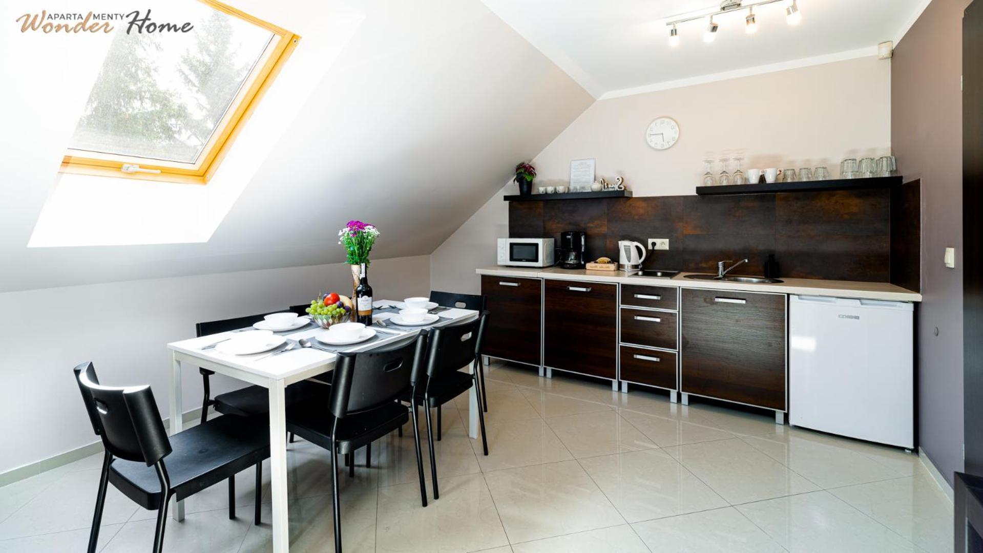 מיז'לקוויצה Apartamenty Czerwony Dworek - Duzy Teren Zielony, Plac Zabaw, Miejsce Na Grilla I Staw Z Mozliwoscia Wedkowania, Boisko מראה חיצוני תמונה