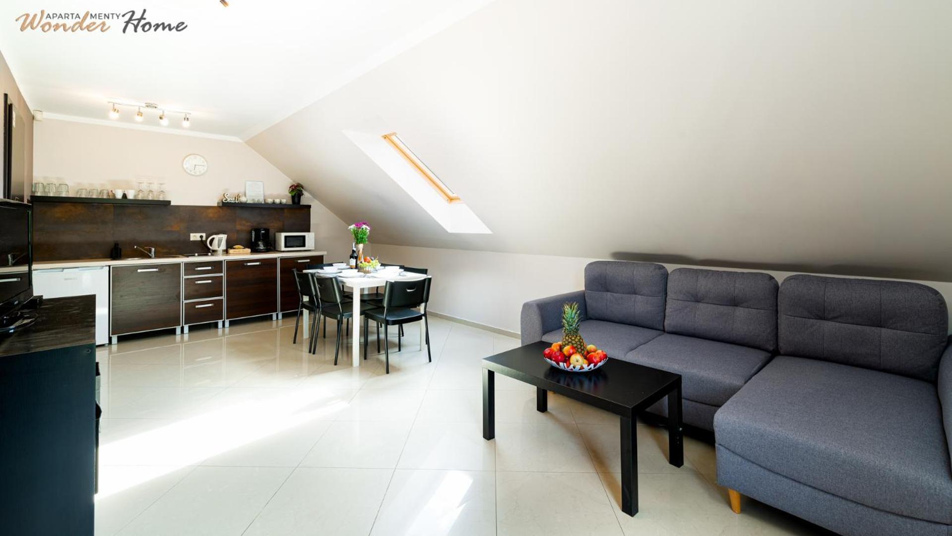 מיז'לקוויצה Apartamenty Czerwony Dworek - Duzy Teren Zielony, Plac Zabaw, Miejsce Na Grilla I Staw Z Mozliwoscia Wedkowania, Boisko מראה חיצוני תמונה