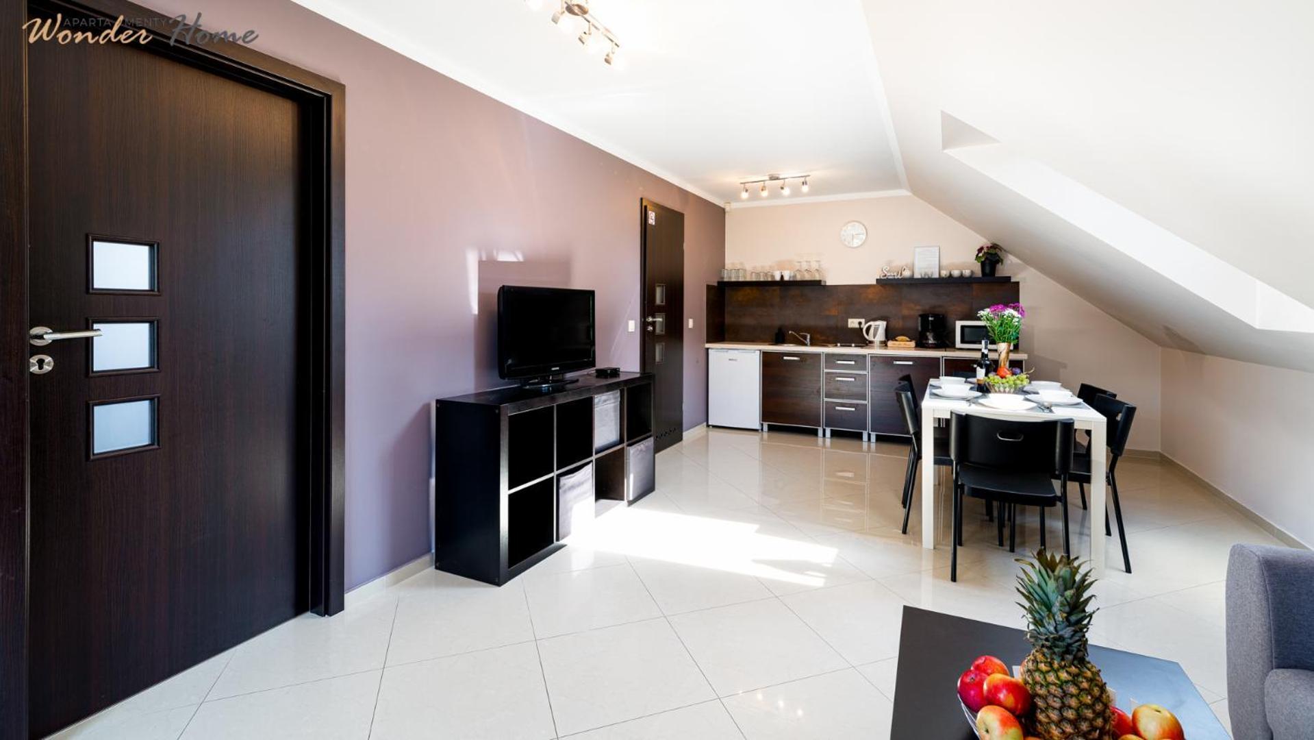מיז'לקוויצה Apartamenty Czerwony Dworek - Duzy Teren Zielony, Plac Zabaw, Miejsce Na Grilla I Staw Z Mozliwoscia Wedkowania, Boisko מראה חיצוני תמונה