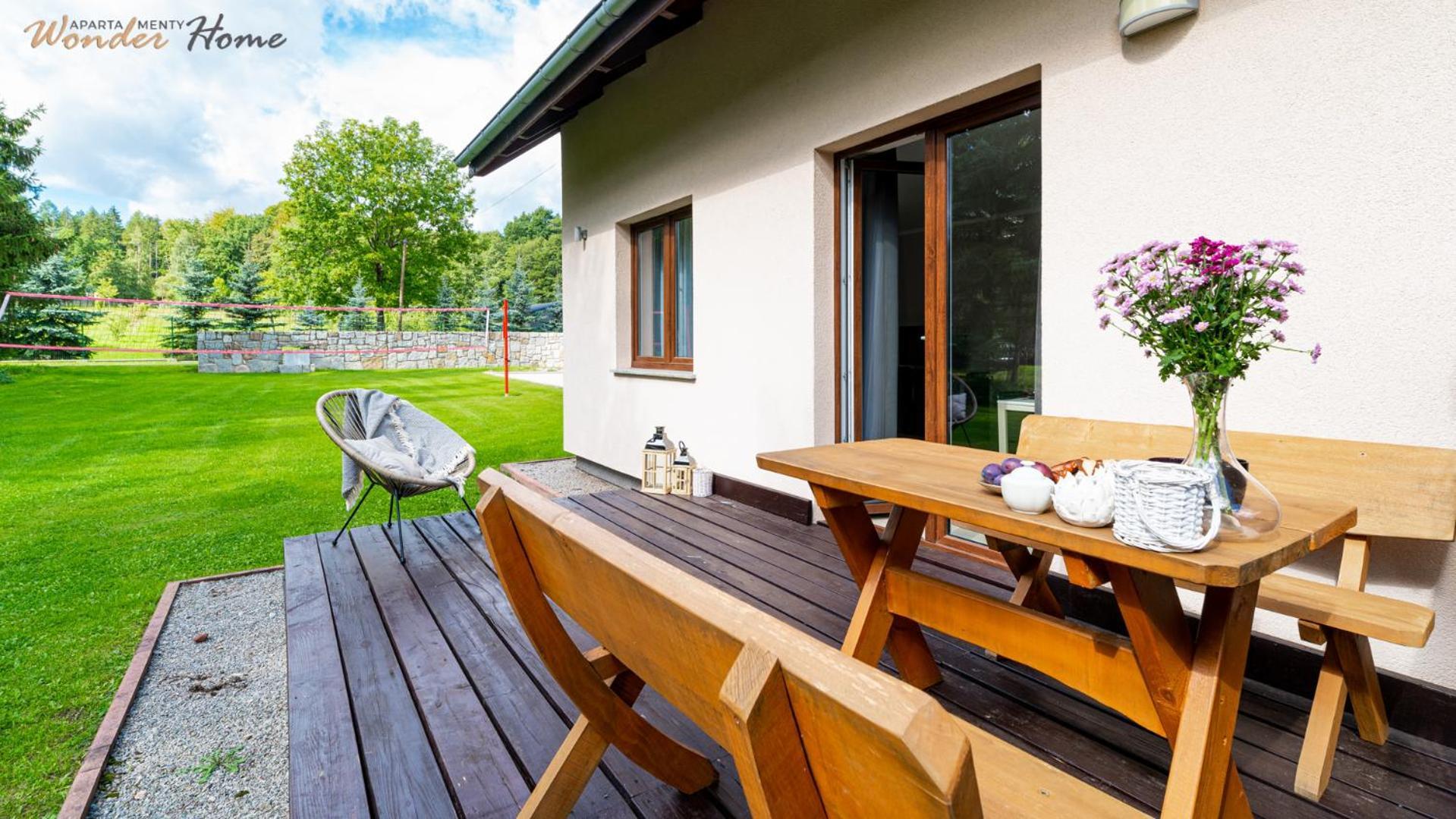 מיז'לקוויצה Apartamenty Czerwony Dworek - Duzy Teren Zielony, Plac Zabaw, Miejsce Na Grilla I Staw Z Mozliwoscia Wedkowania, Boisko מראה חיצוני תמונה