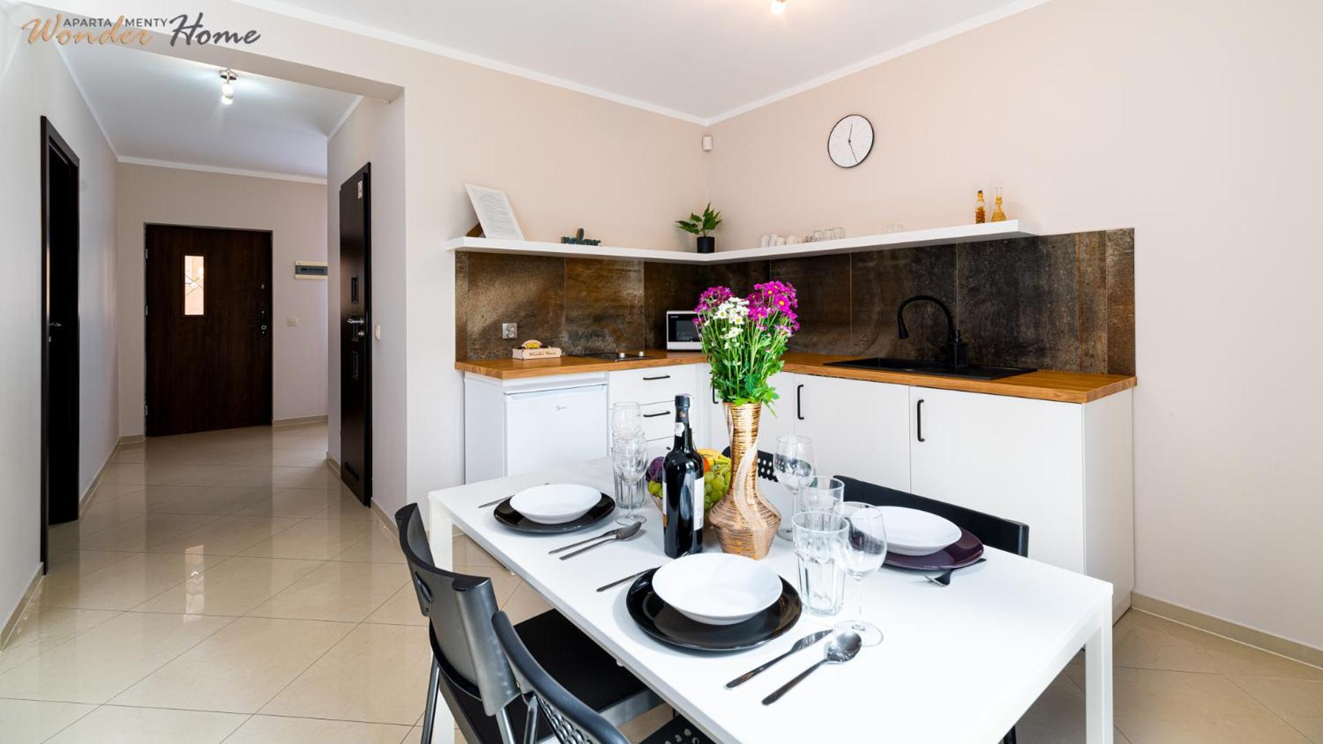 מיז'לקוויצה Apartamenty Czerwony Dworek - Duzy Teren Zielony, Plac Zabaw, Miejsce Na Grilla I Staw Z Mozliwoscia Wedkowania, Boisko מראה חיצוני תמונה