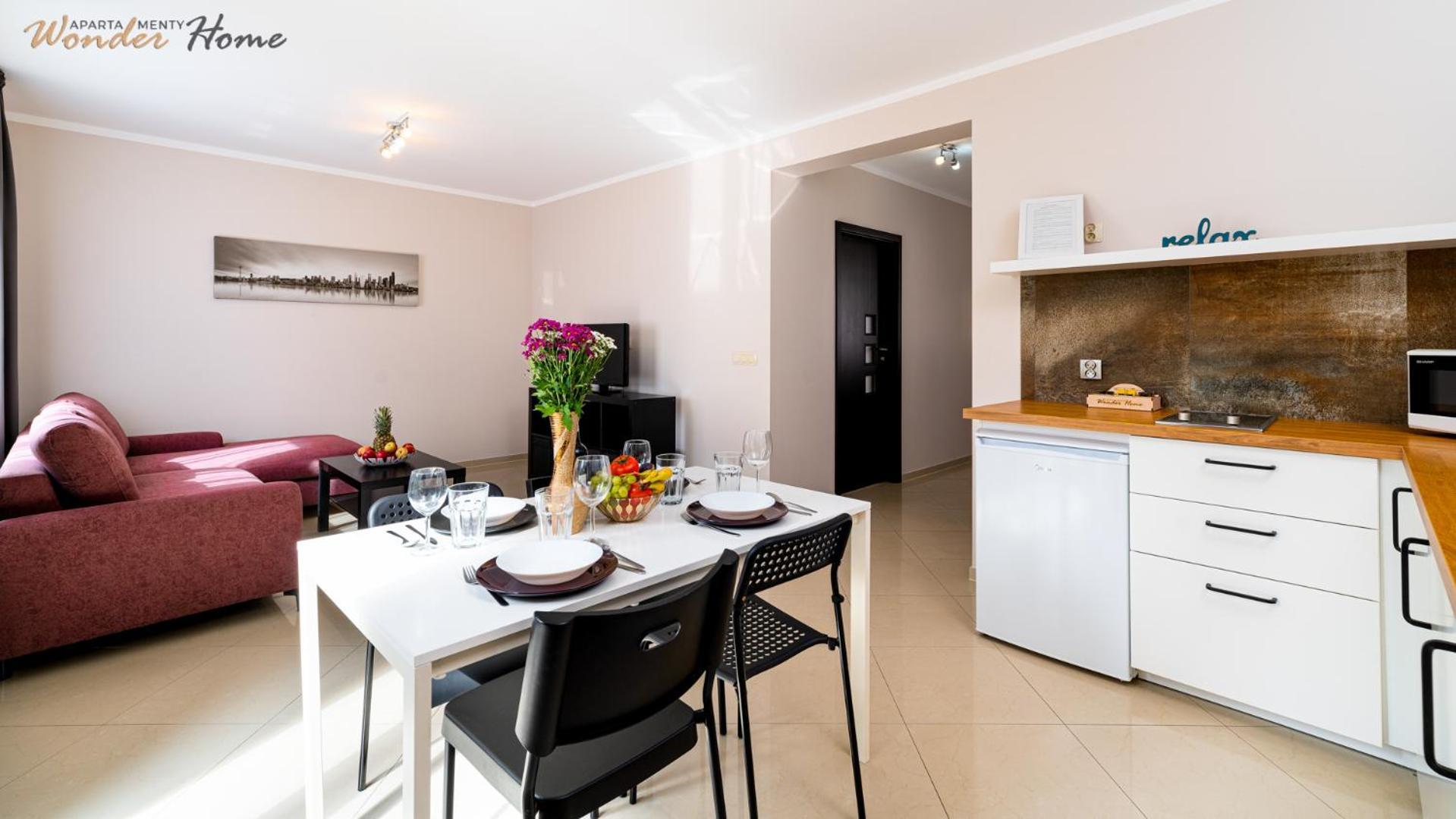 מיז'לקוויצה Apartamenty Czerwony Dworek - Duzy Teren Zielony, Plac Zabaw, Miejsce Na Grilla I Staw Z Mozliwoscia Wedkowania, Boisko מראה חיצוני תמונה